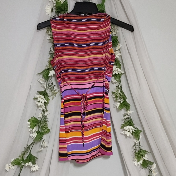 Medium Sized Pink Striped Shirt - Picture 2 of 3